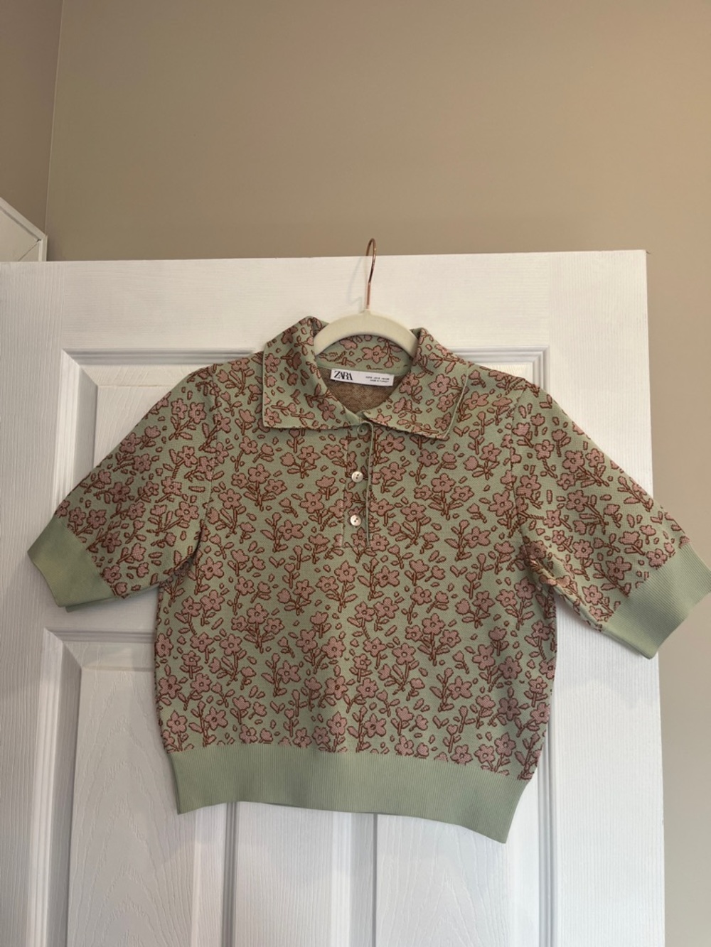 Zara Pink Floral Polo Knit Top on Sage Green
